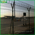 Assurer la qualité de la clôture soudée en PVC à l&#39;aéroport
